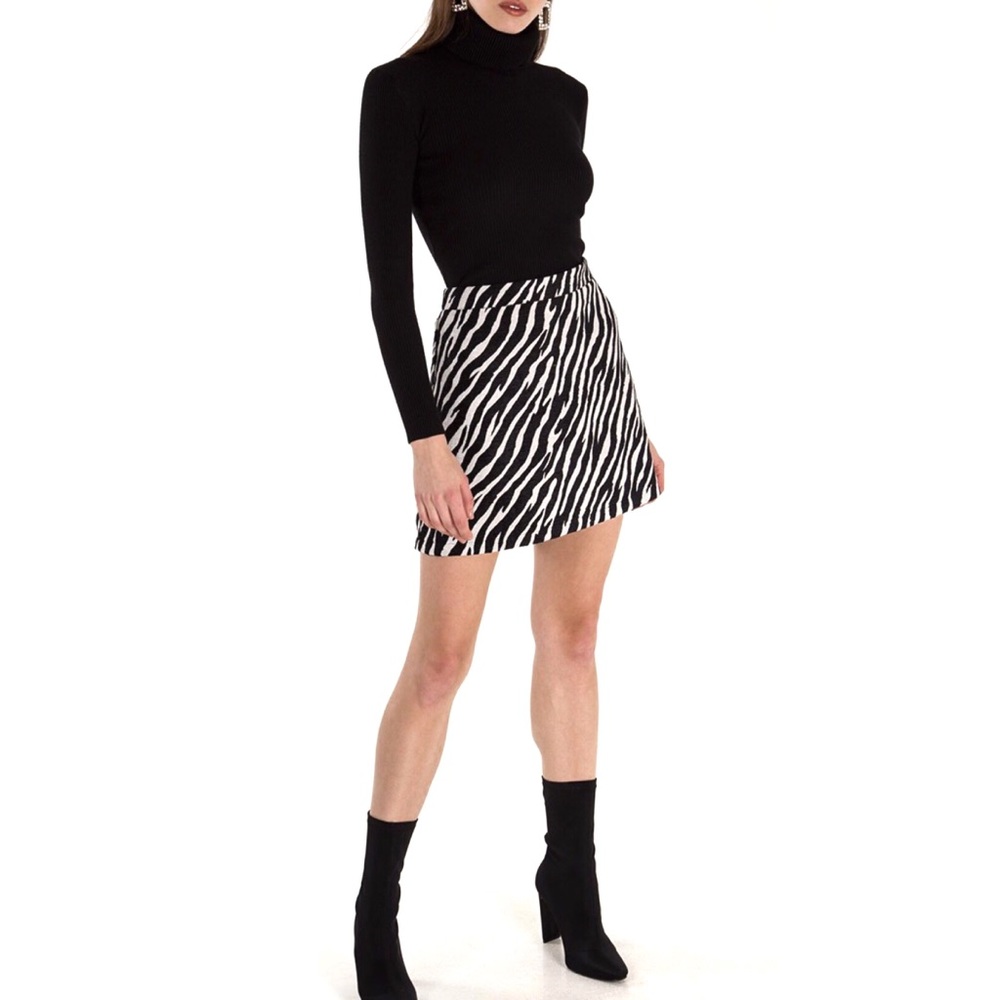 Gorgeous Boutique Zebra Jacquard Mini Skirt.